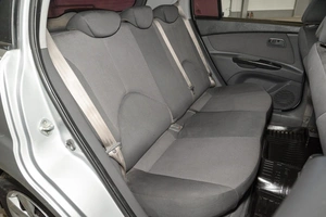 Хетчбэк Kia Rio 2011 года, 490000 рублей, Ульяновск
