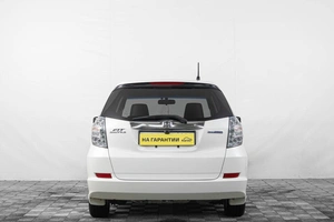 Универсал Honda Fit Shuttle 2012 года, 1099000 рублей, Кемерово