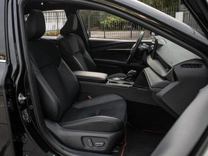 Седан Toyota Camry 2024 года, 3880000 рублей, Большой Сочи