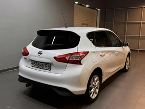 Хетчбэк Nissan Tiida 2015 года, 977000 рублей, Красноярск