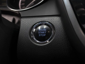 Седан Toyota Camry 2018 года, 2870000 рублей, Омск