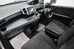 Минивэн Honda Freed 2015 года, 1099000 рублей, Новокузнецк