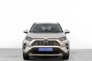 Внедорожник Toyota RAV4 2019 года, 3489000 рублей, Барнаул