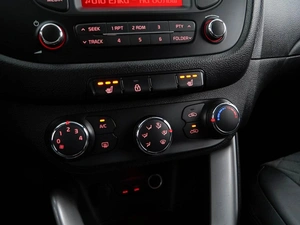 Хетчбэк Kia Ceed 2015 года, 1198444 рублей, Москва