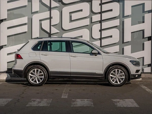 Внедорожник Volkswagen Tiguan 2018 года, 2899000 рублей, Краснодар