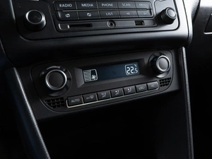 Седан Volkswagen Polo 2014 года, 975000 рублей, Волгоград