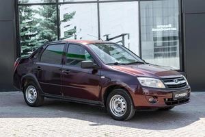 Седан ВАЗ (LADA) Granta 2013 года, 449000 рублей, Ульяновск