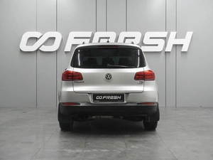 Внедорожник Volkswagen Tiguan 2016 года, 1435000 рублей, Воронеж