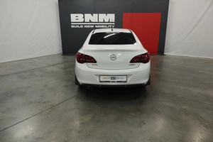 Седан Opel Astra 2013 года, 925000 рублей, Курск