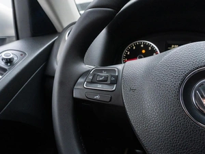 Внедорожник Volkswagen Tiguan 2011 года, 1144000 рублей, Волгоград