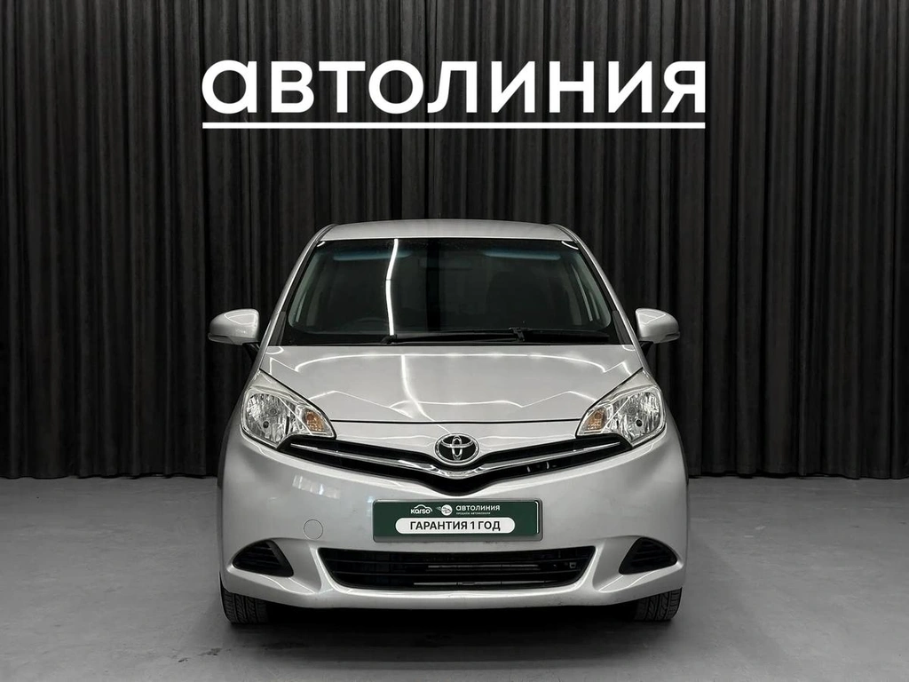 Хетчбэк Toyota Ractis 2012 года, 1120000 рублей, Красноярск