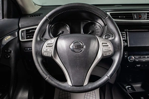 Внедорожник Nissan X-Trail 2017 года, 2389000 рублей, Сургут