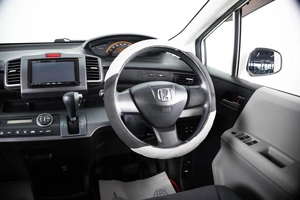 Минивэн Honda Freed 2010 года, 1149000 рублей, Пермь