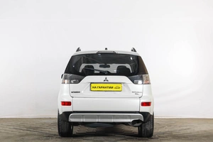 Внедорожник Mitsubishi Outlander 2012 года, 999000 рублей, Тюмень