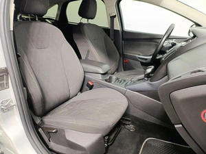 Седан Ford Focus 2011 года, 649900 рублей, Казань