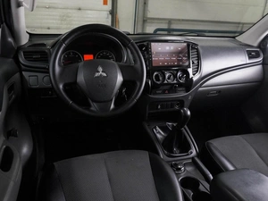 Пикап Mitsubishi L200 2018 года, 2029000 рублей, Воронеж