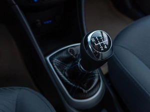 Седан Hyundai Solaris 2012 года, 819000 рублей, Саратов