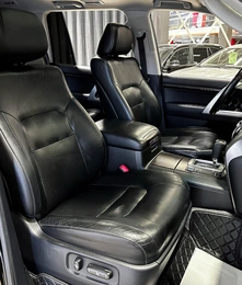 Внедорожник Toyota Land Cruiser 2014 года, 4200000 рублей, Красноярск