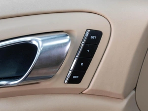 Внедорожник Porsche Cayenne S 2010 года, 1889000 рублей, Тюмень