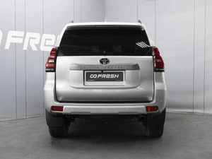 Внедорожник Toyota Land Cruiser Prado 2021 года, 4982000 рублей, Омск