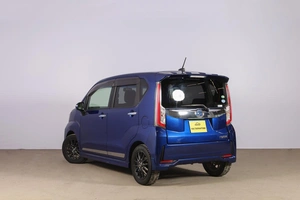 Минивэн Daihatsu Move 2015 года, 929000 рублей, Новосибирск