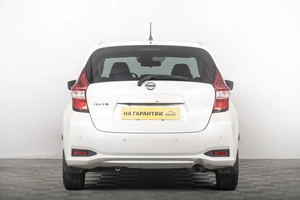 Хетчбэк Nissan Note 2017 года, 1049000 рублей, Томск