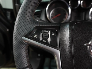 Хетчбэк Opel Astra 2011 года, 549000 рублей, Воронеж