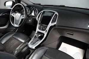 Хетчбэк Opel Astra GTC 2013 года, 1259000 рублей, Тюмень