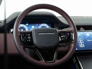 Внедорожник Land Rover Range Rover Evoque 2024 года, 5643055 рублей, Москва