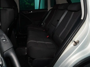 Внедорожник Volkswagen Tiguan 2010 года, 962000 рублей, Тверь