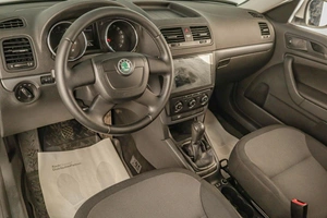 Внедорожник Skoda Yeti 2012 года, 909000 рублей, Челябинск