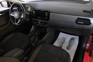 Лифтбек Volkswagen Polo 2021 года, 2089000 рублей, Омск