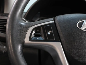Седан Hyundai Solaris 2016 года, 895000 рублей, Омск