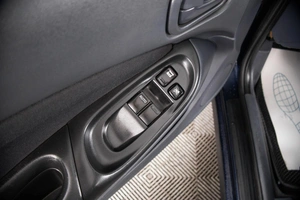Хетчбэк Nissan Almera 2005 года, 399000 рублей, Пермь