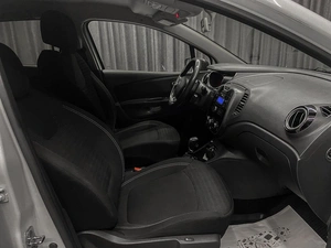 Внедорожник Renault Kaptur 2017 года, 899000 рублей, Красноярск