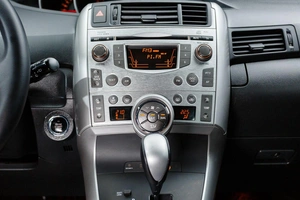 Минивэн Toyota Verso 2011 года, 1249000 рублей, Красноярск