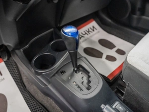 Хетчбэк Toyota Prius C 2016 года, 1275000 рублей, Красноярск