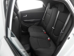Седан Kia Rio 2014 года, 939000 рублей, Тюмень