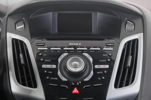 Седан Ford Focus 2012 года, 899000 рублей, Кемерово