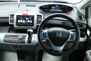 Минивэн Honda Freed 2012 года, 973000 рублей, Солонцы