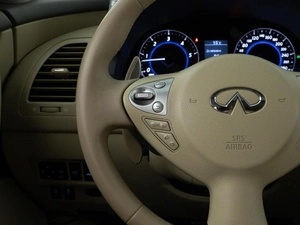 Внедорожник Infiniti QX70 2015 года, 2696900 рублей, Москва