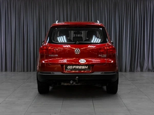 Внедорожник Volkswagen Tiguan 2012 года, 1199000 рублей, Тюмень