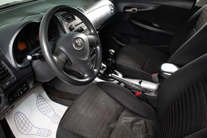 Седан Toyota Corolla 2008 года, 509000 рублей, Сургут