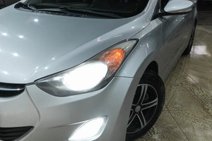 Седан Hyundai Avante 2012 года, 889000 рублей, Новокузнецк