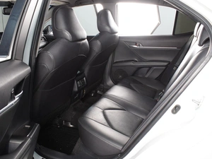 Седан Toyota Camry 2021 года, 2299000 рублей, Ростов-на-Дону