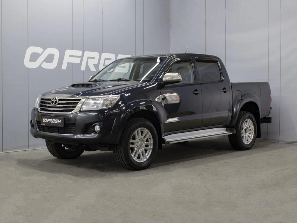 Пикап Toyota Hilux 2013 года, 2150000 рублей, Омск