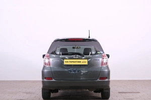 Универсал Honda Fit Shuttle 2014 года, 1099000 рублей, Омск