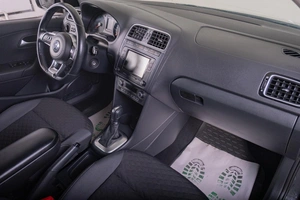 Седан Volkswagen Polo 2018 года, 1299000 рублей, Томск