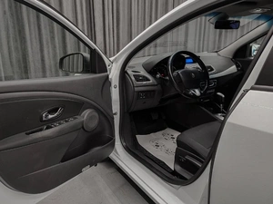 Седан Renault Fluence 2012 года, 730000 рублей, Красноярск