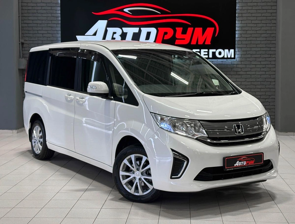 Минивэн Honda Stepwgn 2015 года, 1670000 рублей, Красноярск